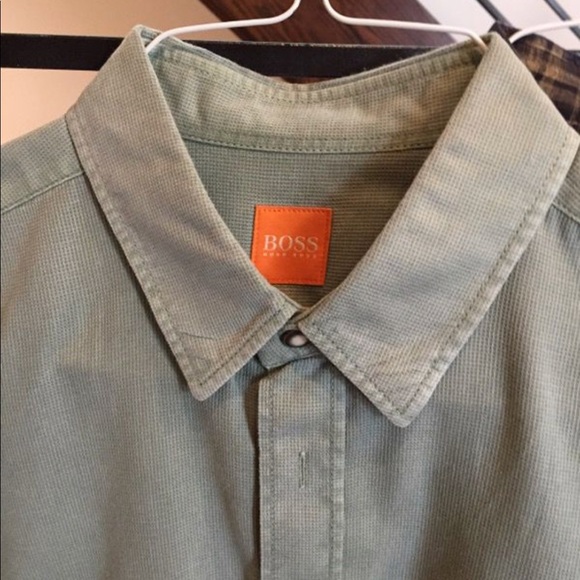 Hugo Boss shirts and sport coat - Picture 2 of 4